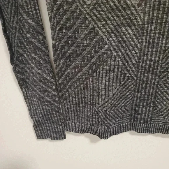 Lululemon Restless PulloverHeathered Black - Picture 4 of 8